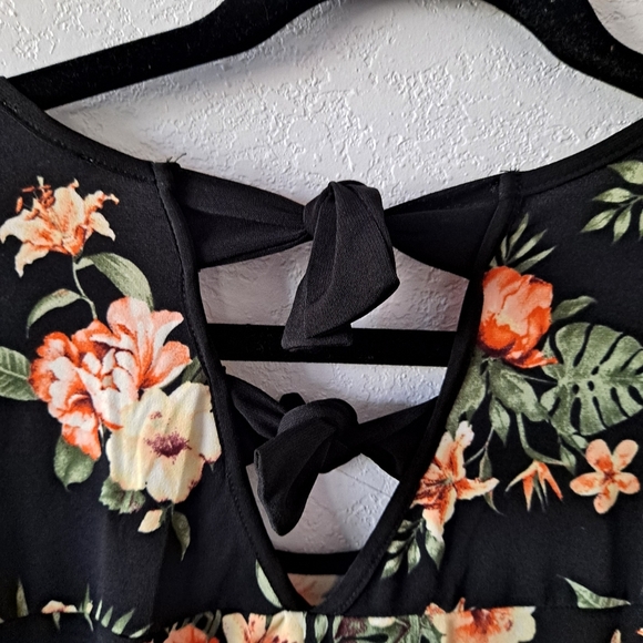 Floral Maternity Blouse - Picture 7 of 7